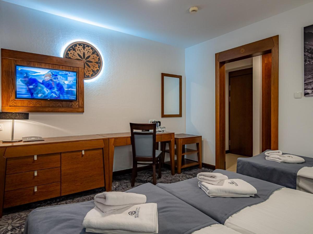 Kasprowy Hotel มูชองค์ชิคแล ภายนอก รูปภาพ