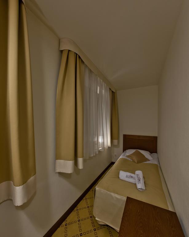 Kasprowy Hotel มูชองค์ชิคแล ภายนอก รูปภาพ